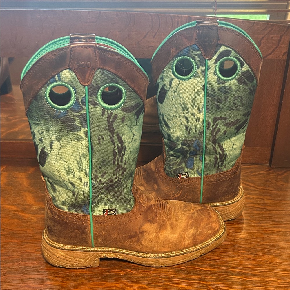 Justin Boots Brown and Teal Leather Western Boots